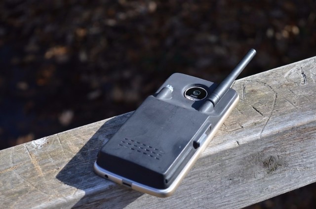 Moto Z̫^(qing) ֙C(j)ַ׃܌vC(j)