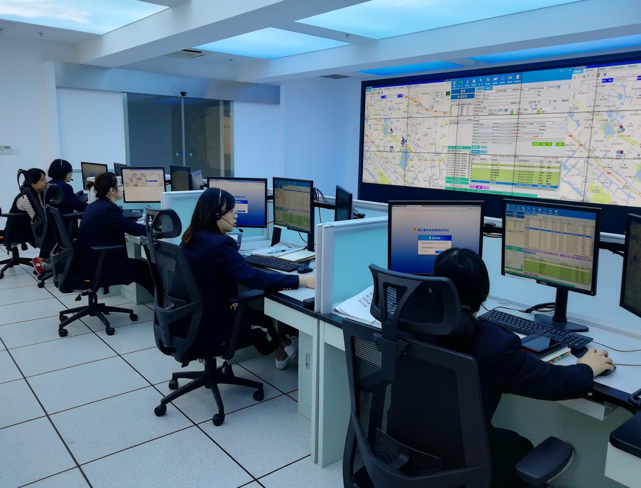 ӼںͨŽQ{ȡһDͨžWj