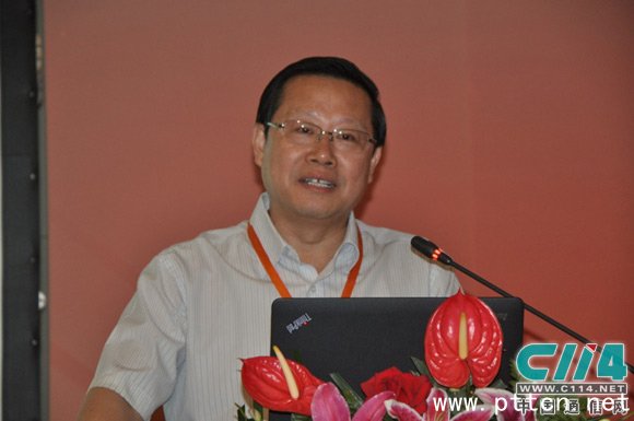 工業(yè)和信息化部無(wú)線電管理局副局長(zhǎng) 闞潤(rùn)田