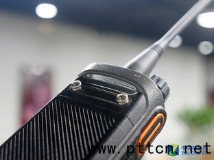 戶外通聯(lián)利器 如何方便高效使用對(duì)講機(jī)