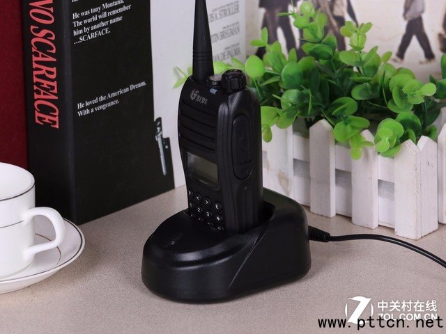 支持錄音功能 北峰BF870對講機美圖賞