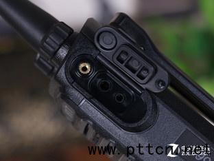 半鍵盤可讀短信 海能達(dá)TD560數(shù)字對講機(jī)