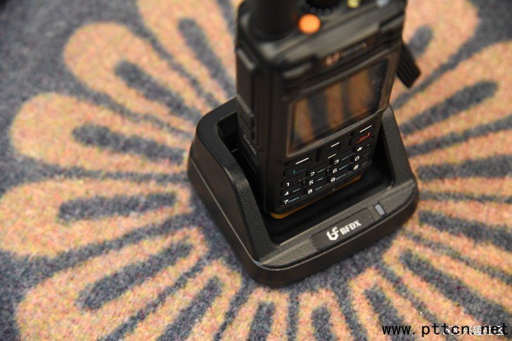 北峰DMR BF-TD511數(shù)字對(duì)講機(jī)