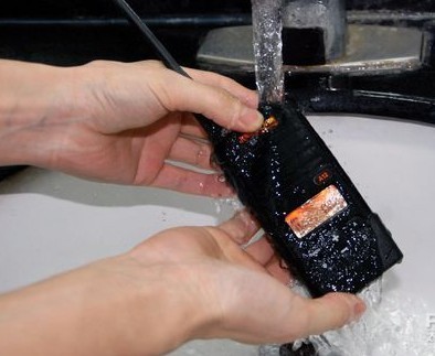 摩托羅拉MAG ONE A6對講機 摩托羅拉MAG ONE A6對講機